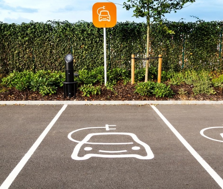 electric car free parking
